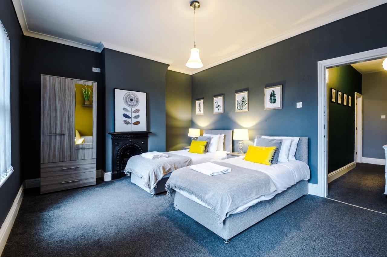 Spacious Modern Chester Home - Great Location Экстерьер фото