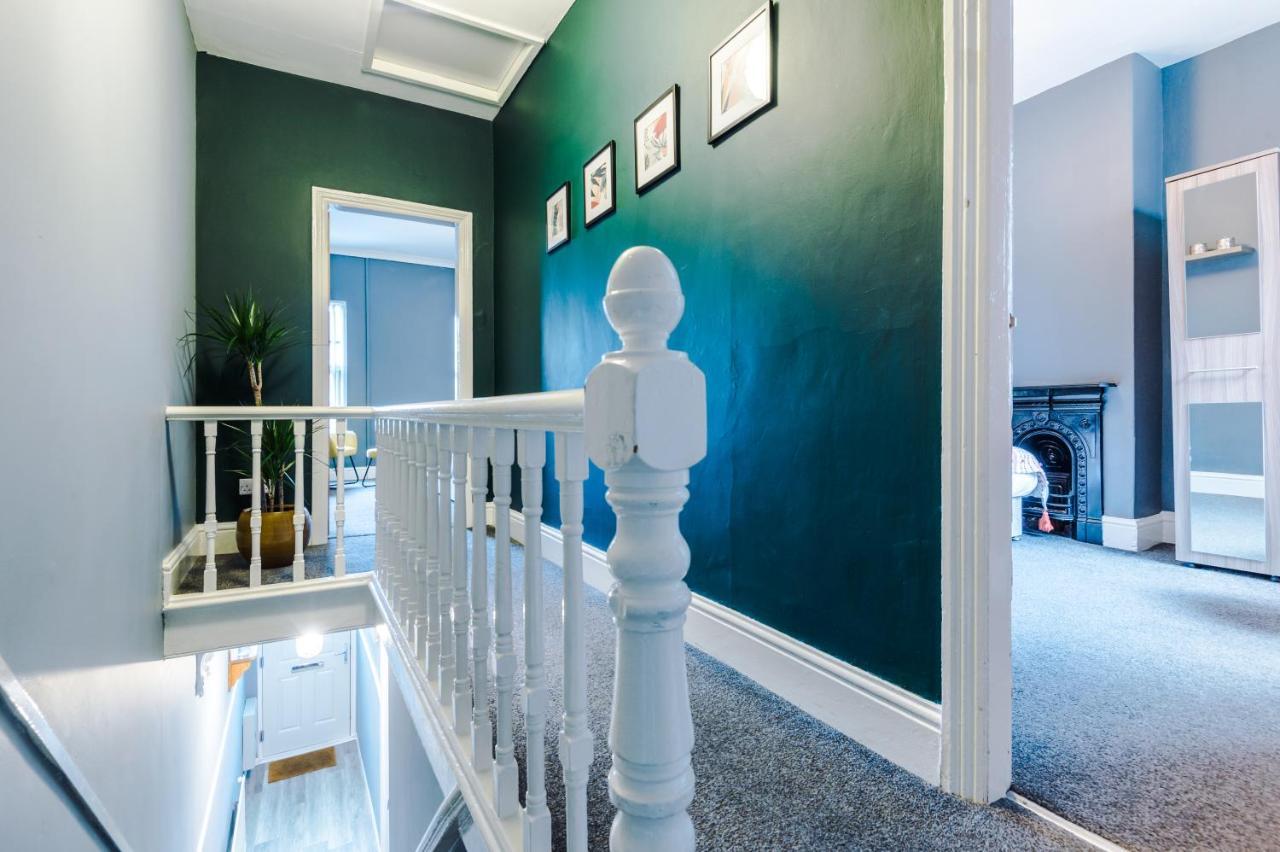 Spacious Modern Chester Home - Great Location Экстерьер фото